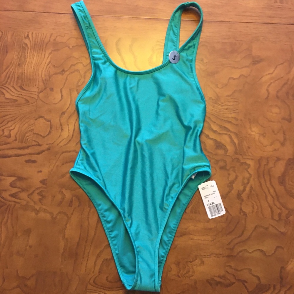 forever 21 women’s one piece swimsuit